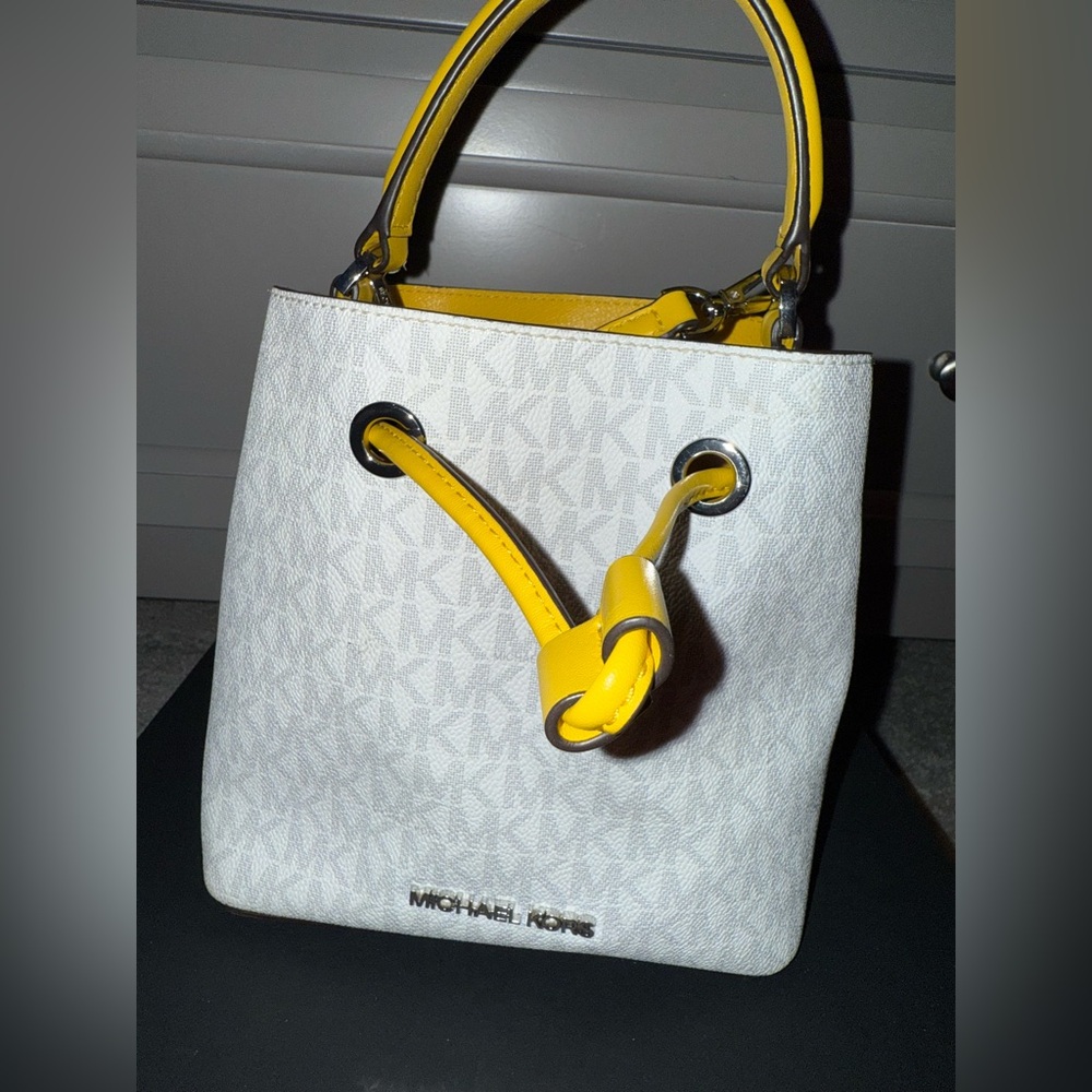 SOLD Michael Kors mercer small crossbody